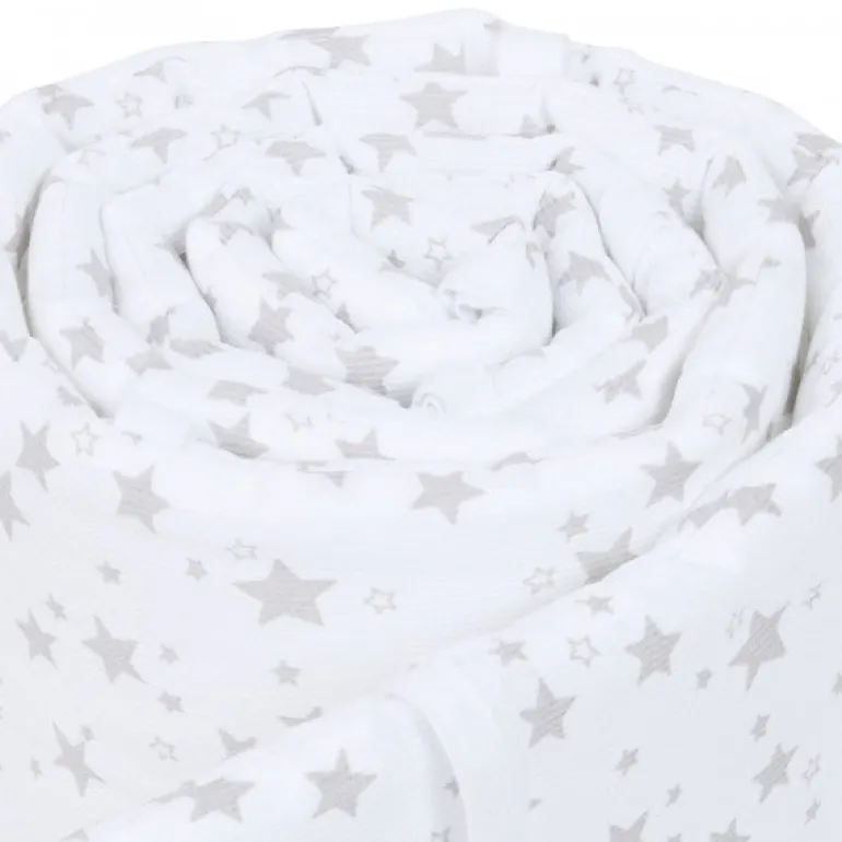Babybay Protetor de Grades Piqué para Maxi, Boxspring, Comfort e Comfort Plus - branco c/ estrelas cinza claro