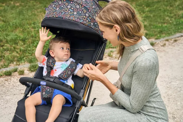 Chicco Carrinho de Bebé Glee - Uneven Black