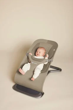 Ergobaby Espreguiçadeira Evolve - Soft Olive