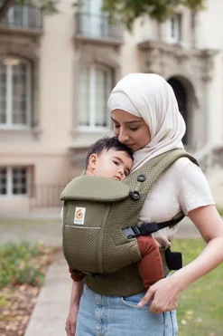 Ergobaby Mochila Portabebé Adapt SoftFlex Mesh - Verde oliva