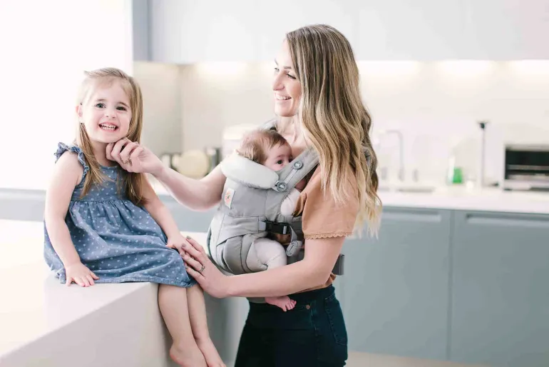 Ergobaby Omni Clássico Cinza Pérola - Mochila Portabebé