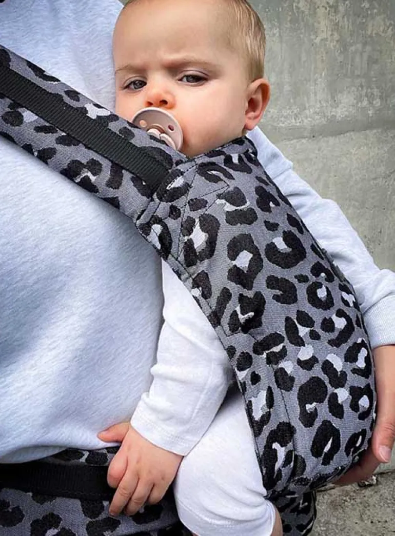 Isara Mochila Portabebé Quick Full Buckle - Tiba+Marl Leopard