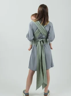 Isara Quick Half Buckle Mochila Portabebé - Sage Green Linen