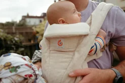 Mochila Porta-bebés Omni Deluxe Linho da Ergobaby - Natural
