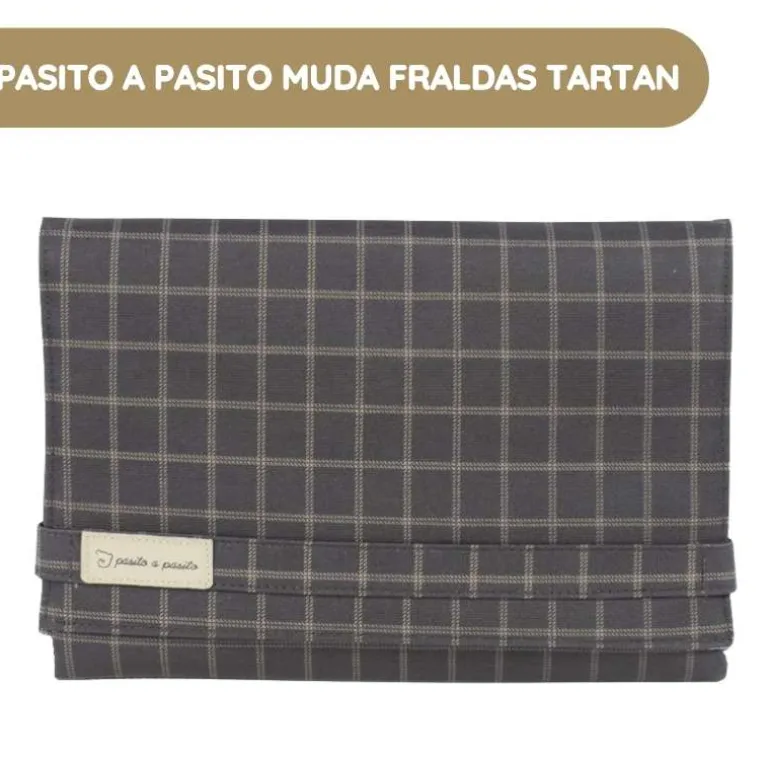 Pasito a Pasito Muda Fraldas Tartan