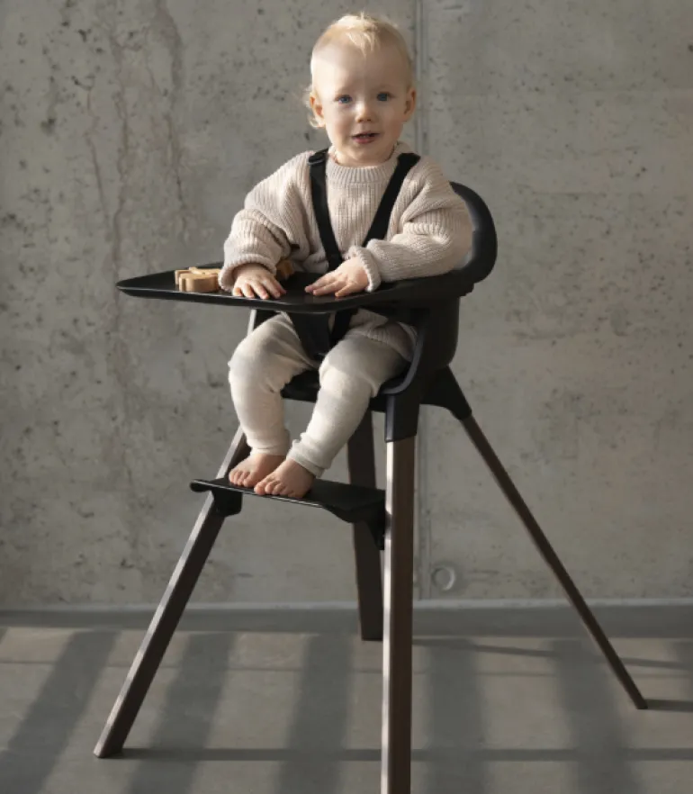 Stokke Clikk Cadeira de Refeição - Black / Warm Brown