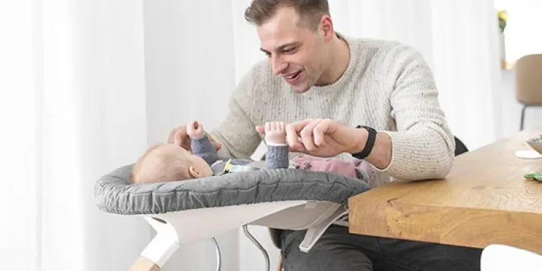 Stokke Nomi Espreguiçadeira - White/Grey Blue